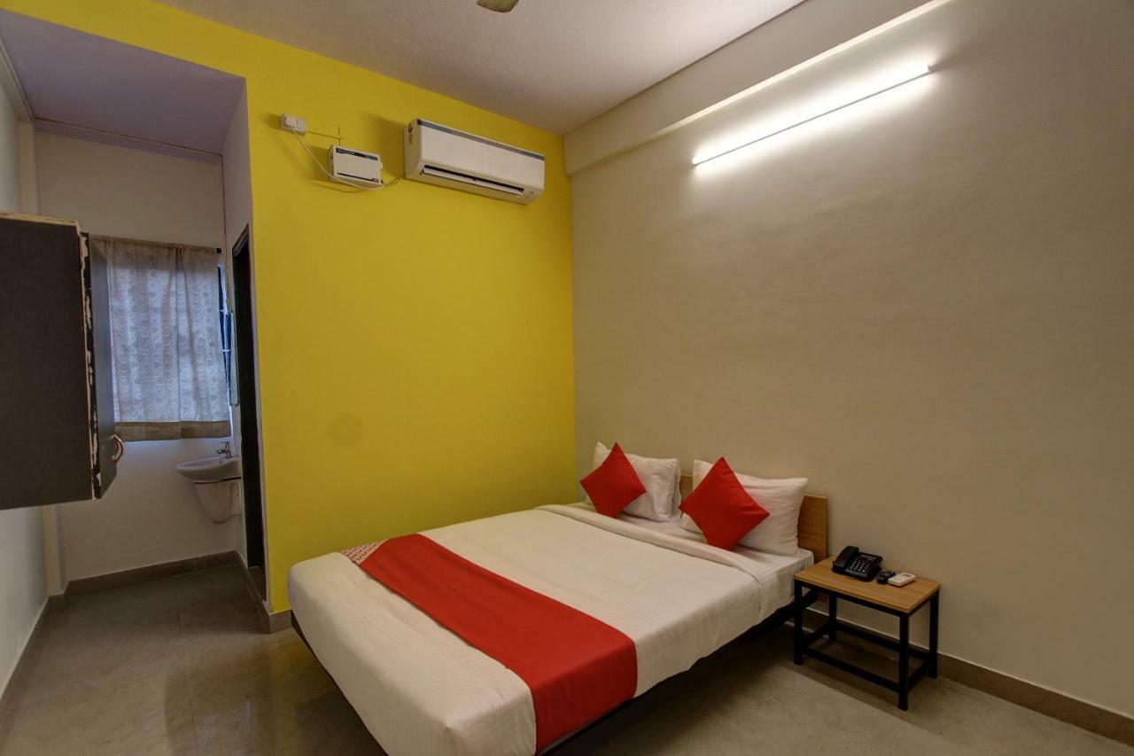Oyo Flagship 36650 Tristar Inn Coimbatore Pokój zdjęcie