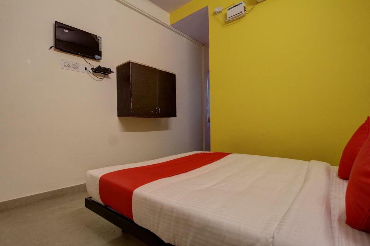 Oyo Flagship 36650 Tristar Inn Coimbatore Pokój zdjęcie
